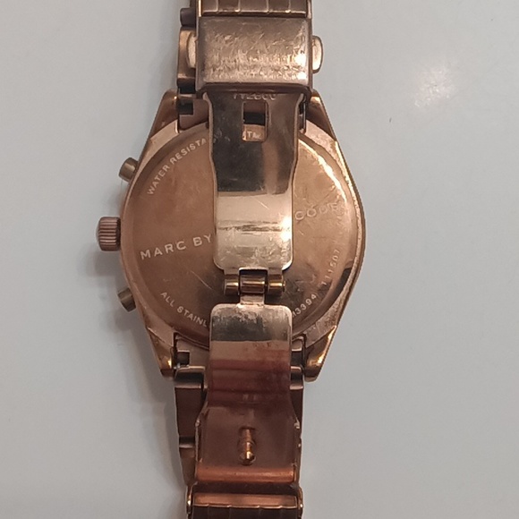 Marc Jacob watch - Picture 4 of 5